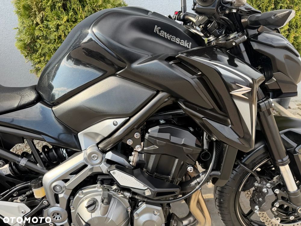Kawasaki Z 900 - 22