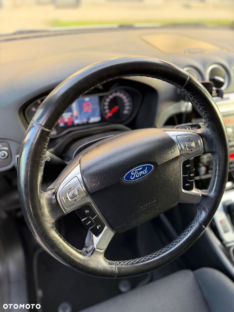 Ford S-Max 2.0 TDCi DPF Titanium - 19