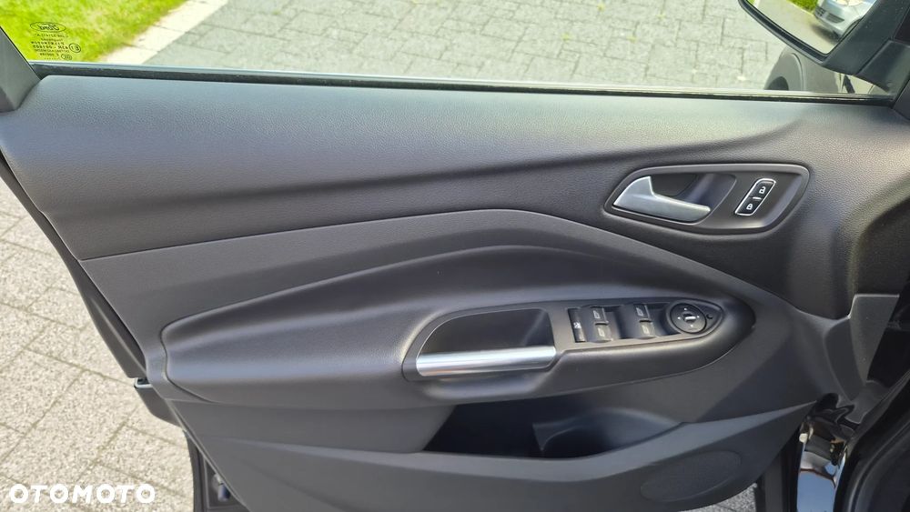 Ford Kuga 2.0 TDCi 4x4 Titanium - 15