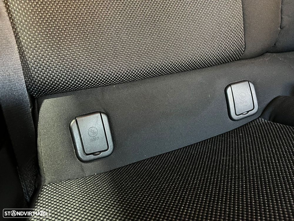 MINI 3 Portas One - 18