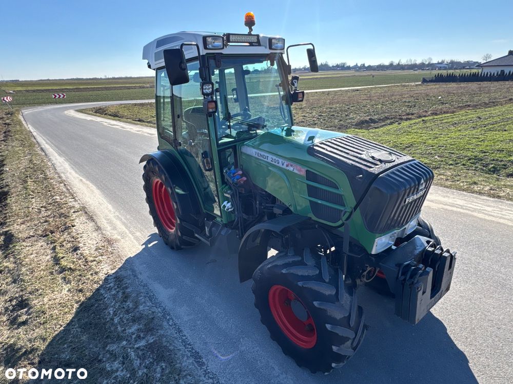 Fendt 209 V Vario TMS, Sadowniczy 4x4 Sadownik Super Stan - 11