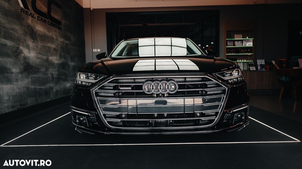 Audi A8 - 4