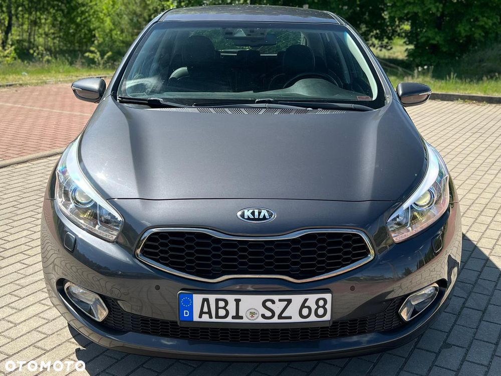 Kia Ceed 1.6 GDI ISG Vision - 3