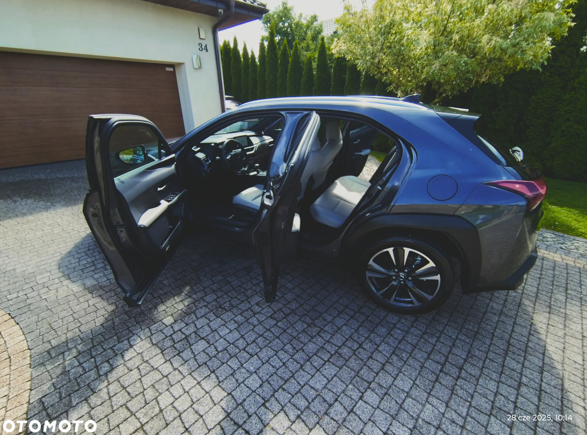 Lexus UX 250h GPF Business AWD - 8