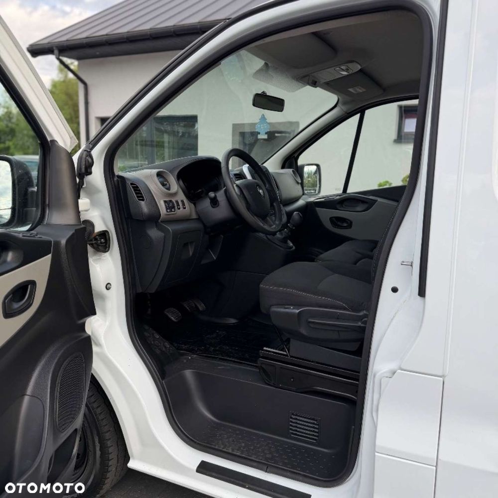 Renault Trafic - 17
