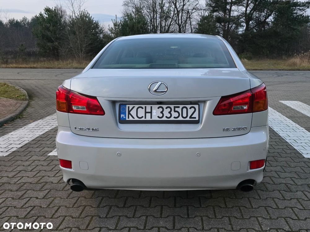 Lexus IS 250 Prestige - 3