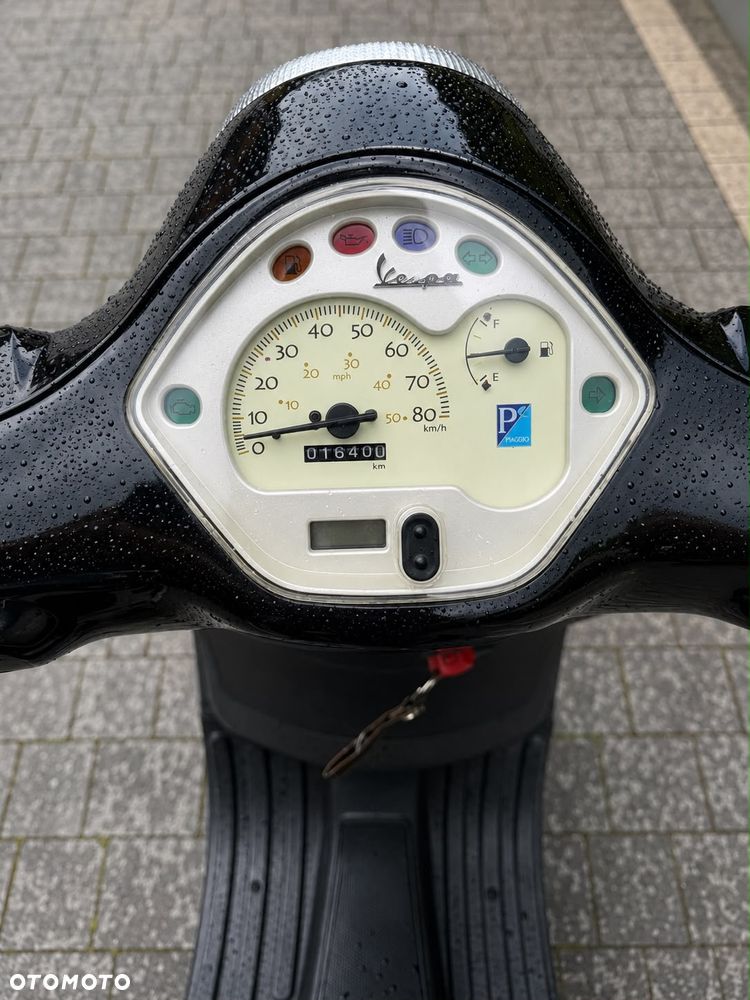 Piaggio Vespa - 6