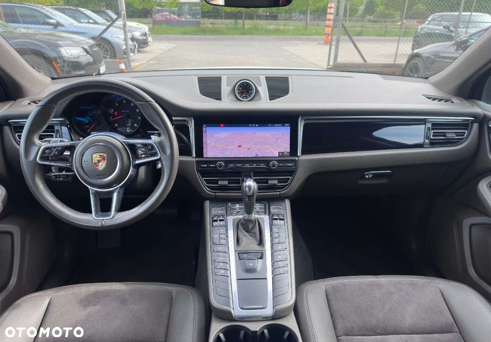 Porsche Macan - 15