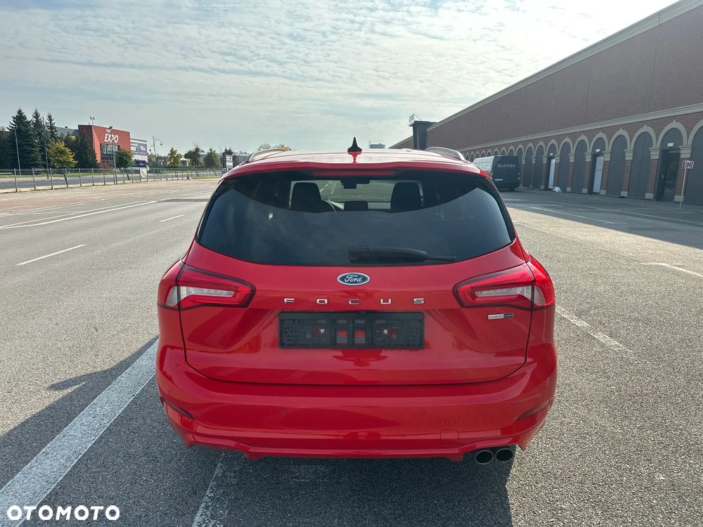 Ford Focus 1.0 EcoBoost Hybrid ST-LINE X - 3