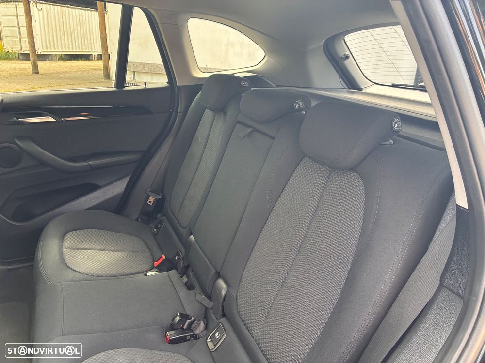 BMW X1 16 d sDrive Advantage - 24