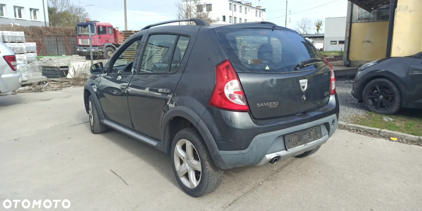 Dacia Sandero 1.5 dCi Stepway - 9