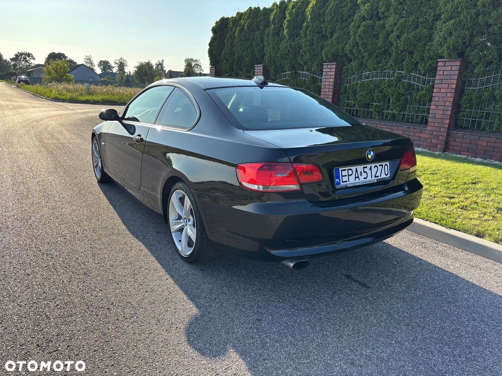 BMW Seria 3 320d Coupe - 4