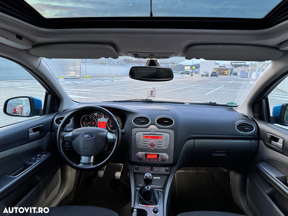 Ford Focus 2.0 TDCi DPF Ghia - 22