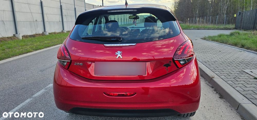Peugeot 208 - 7