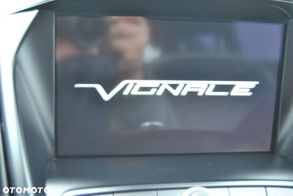 Ford Kuga 2.0 TDCi 2x4 Vignale - 10