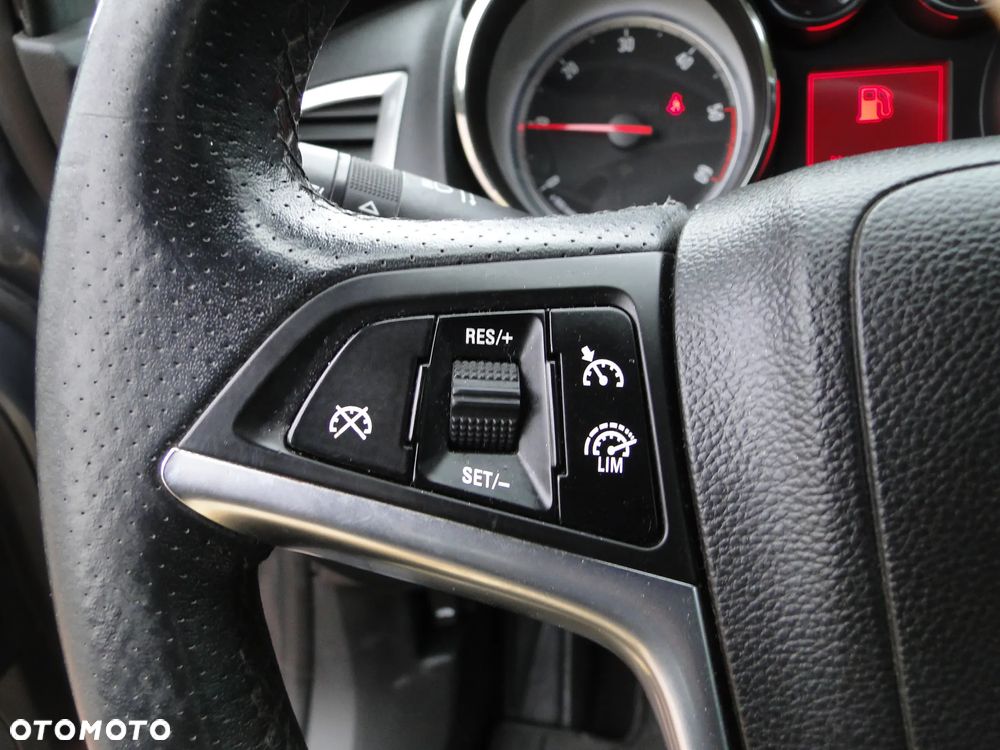 Opel Astra IV 1.7 CDTI Cosmo - 39