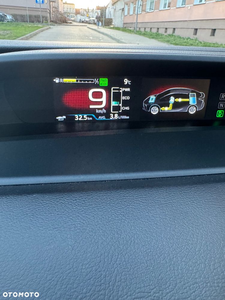 Toyota Prius 1.8 Hybrid Executive - 12