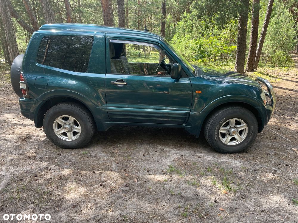 Mitsubishi Pajero - 5