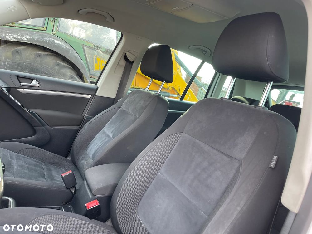 Volkswagen Tiguan 2.0 TDI DPF BlueMotion Technology Trend & Fun - 12