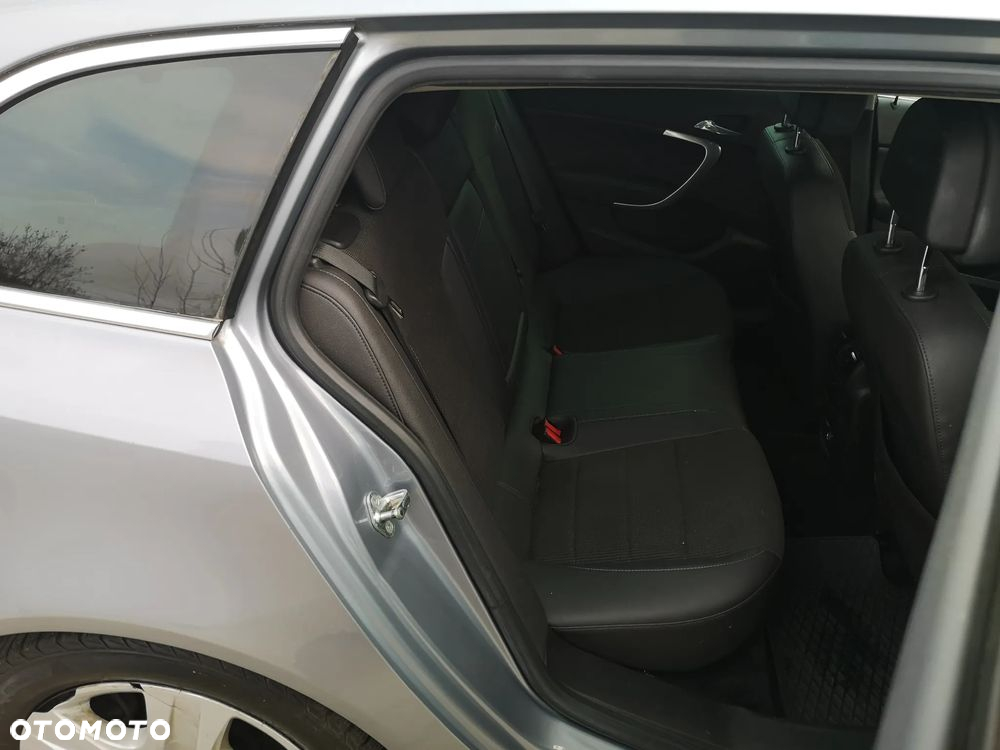 Opel Insignia 2.0 ECOTEC DI Turbo Sports Tourer Edition - 14