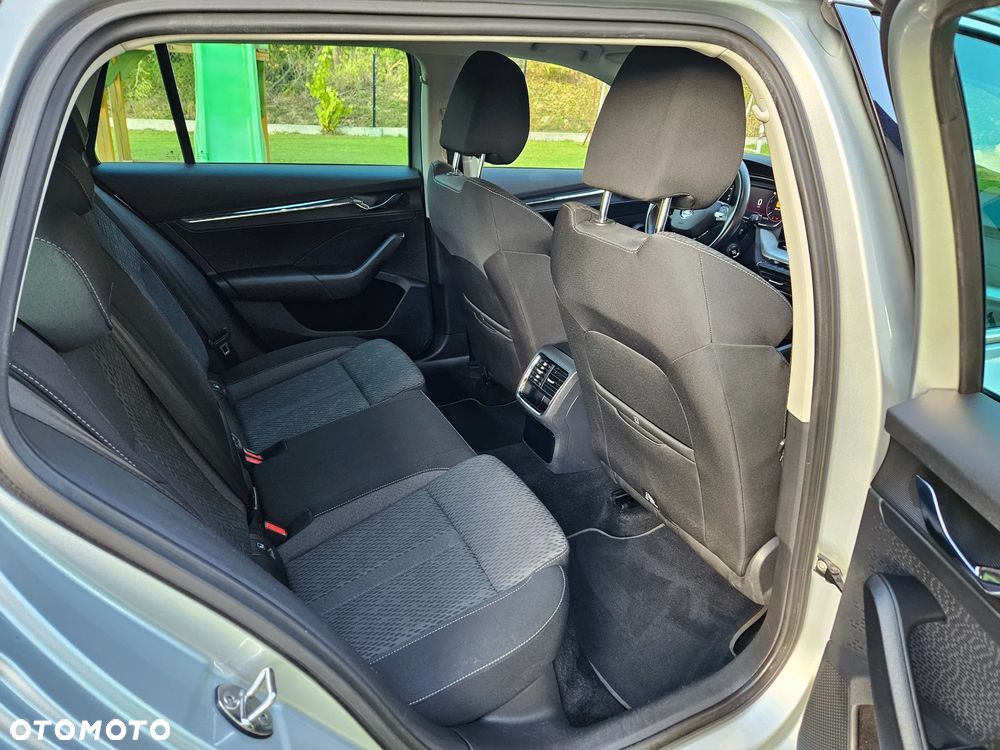 Skoda Octavia 2.0 TDI DSG Ultimate - 36