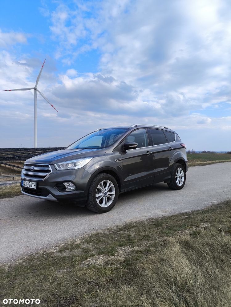 Ford Kuga - 1
