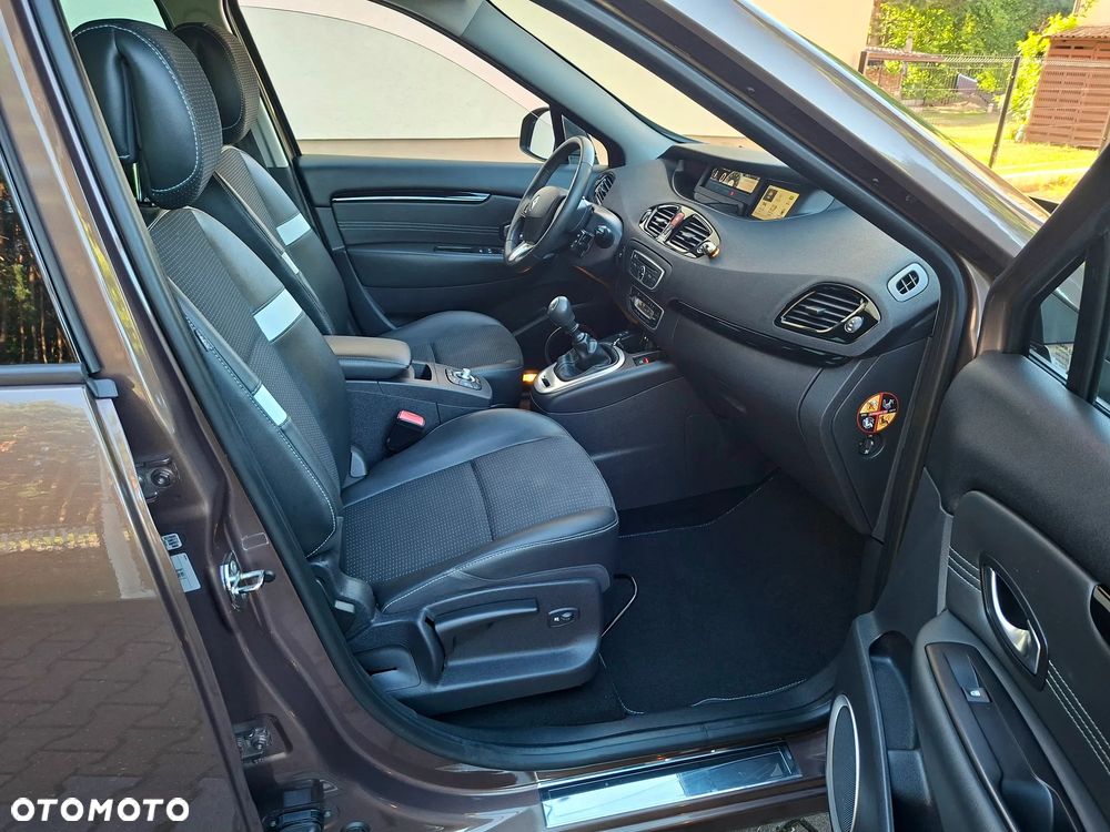 Renault Grand Scenic TCe 130 Bose Edition - 21