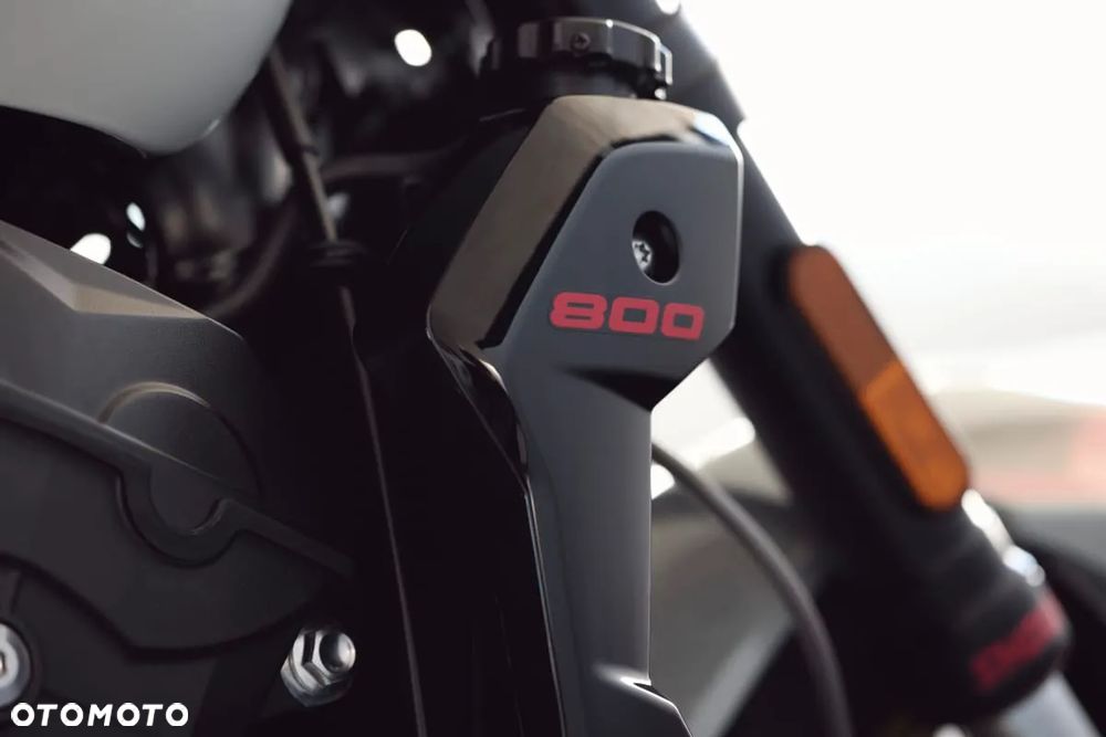 Triumph Trident - 11