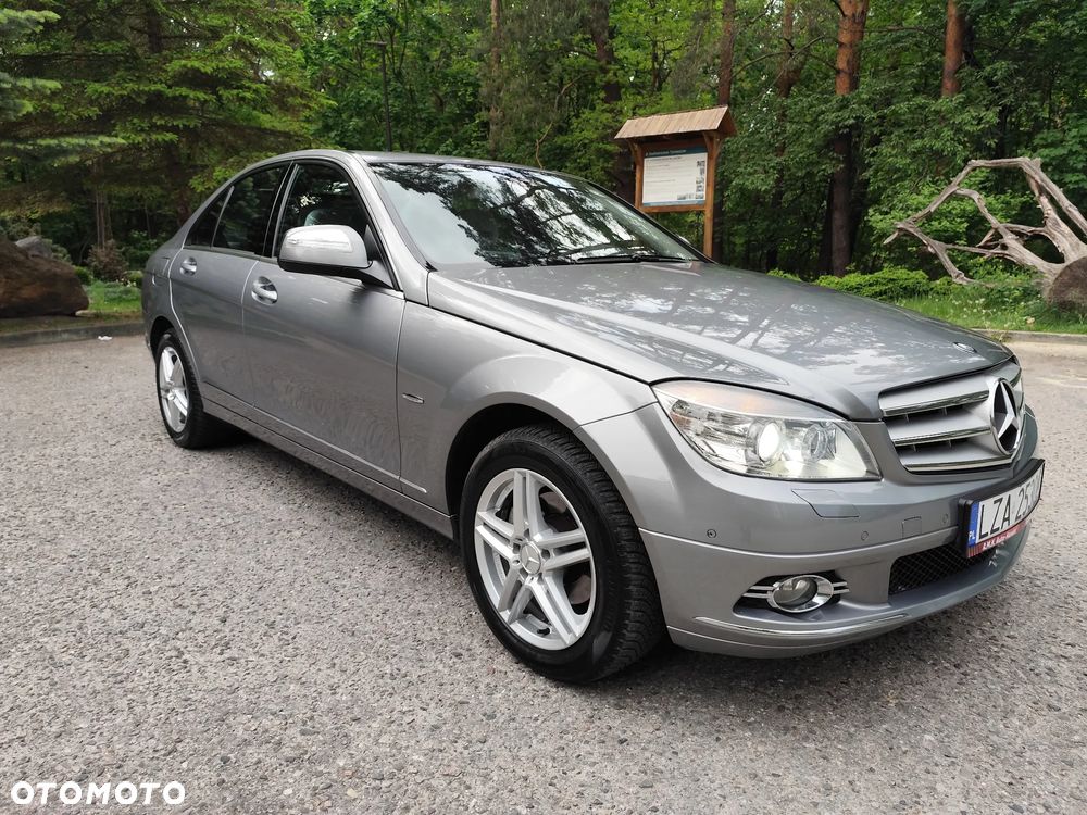 Mercedes-Benz Klasa C 180 BlueEFFICIENCY Avantgarde - 17