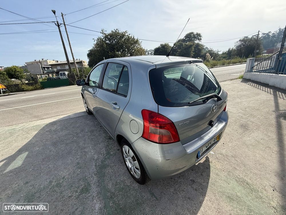 Toyota Yaris 1.0 VVT-i AC - 7