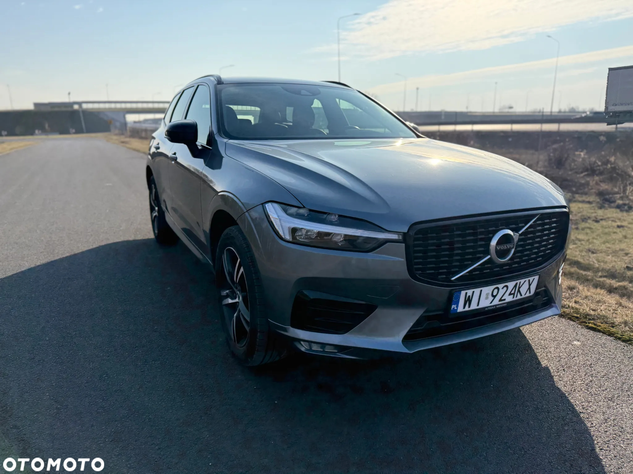 Volvo XC 60 B4 B R-Design - 11