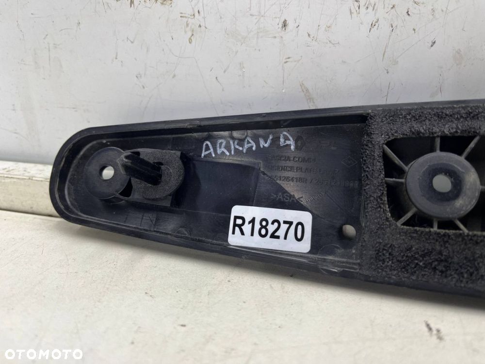 Listwa Renault Arkana 19r.- blenda nakładka dolna otwierania klapy bagażnika podświetlenie tablicy - 14