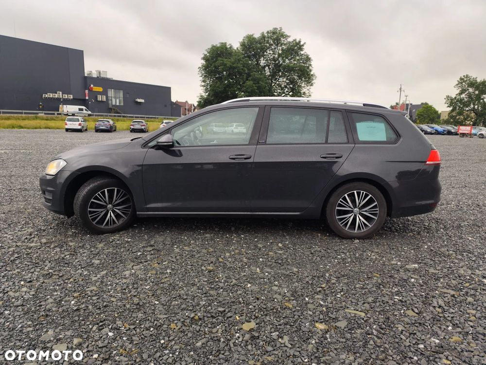 Volkswagen Golf - 3