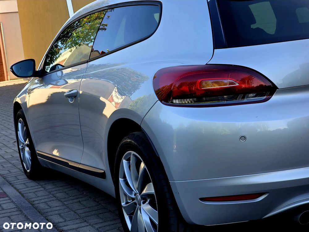 Volkswagen Scirocco 2.0 TDI DSG Life - 13