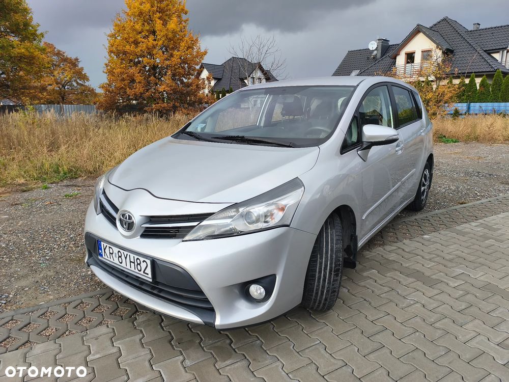 Toyota Verso 2.0 D-4D Active - 3