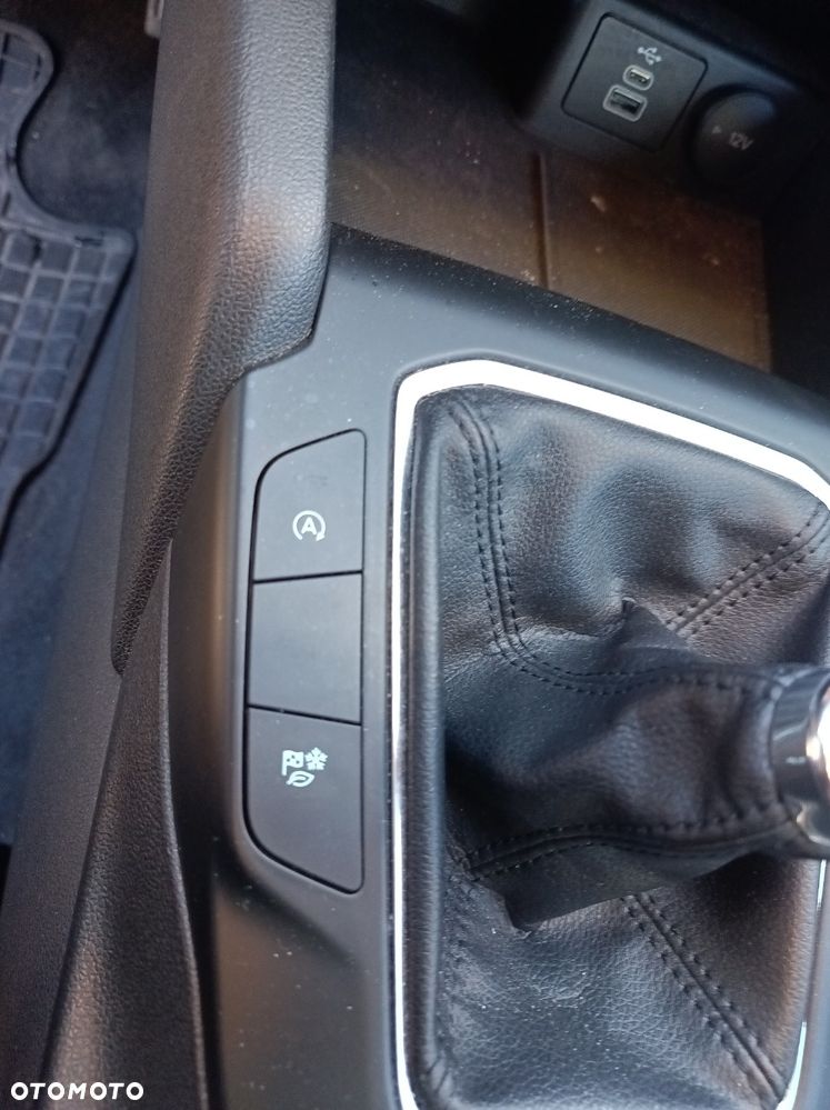 Ford Kuga 1.5 EcoBlue FWD Titanium - 30