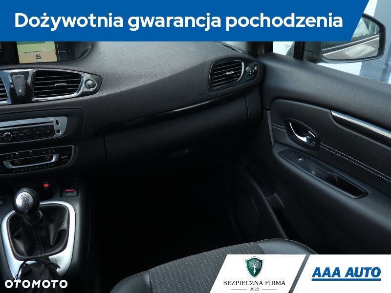 Renault Grand Scenic - 10