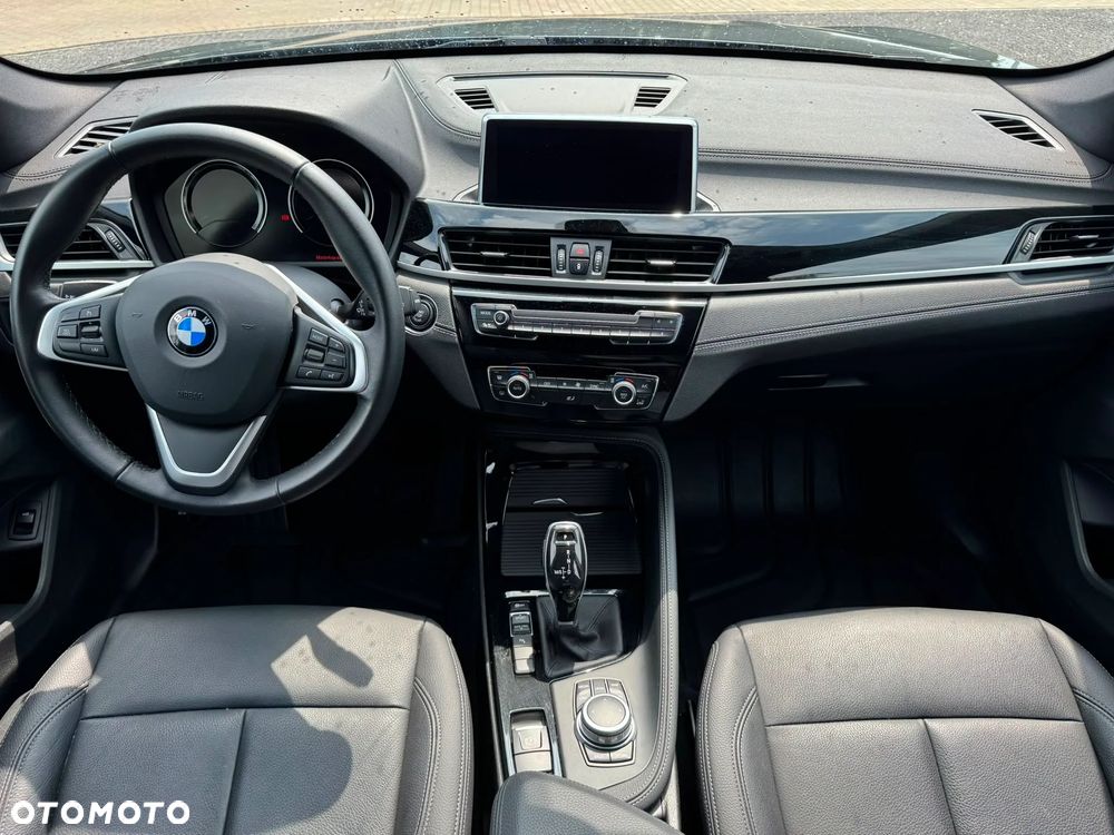 BMW X1 sDrive20i Advantage - 11