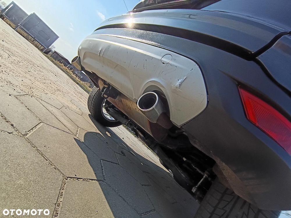 Ford Kuga 2.0 TDCi 4x4 Titanium - 26