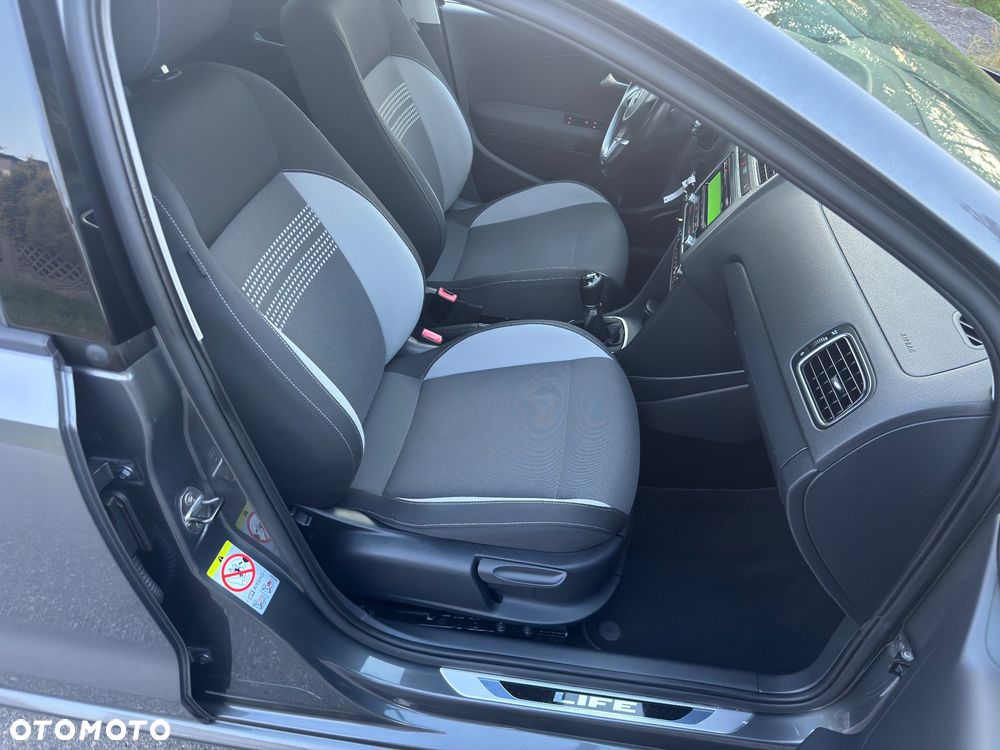 Volkswagen Polo 1.2 Life - 14