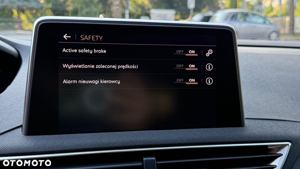 Peugeot 3008 BlueHDi 180 Stop & Start EAT8 GT - 32
