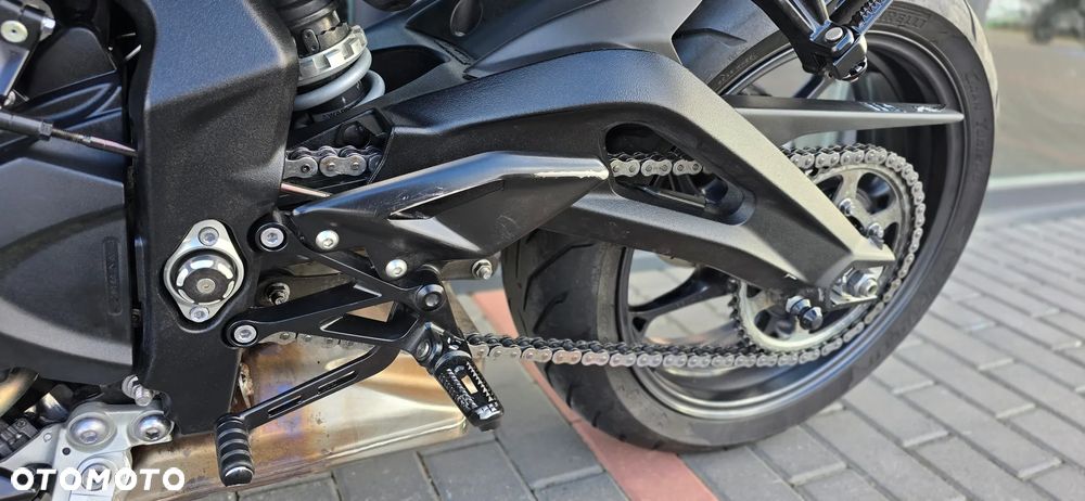 Triumph Street Triple - 34