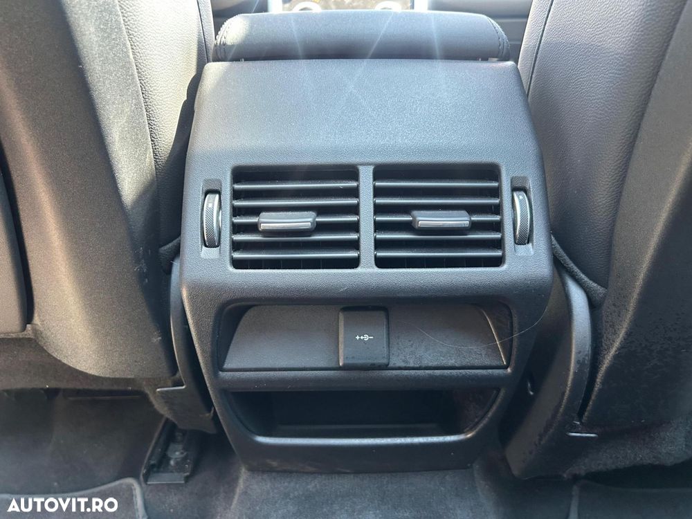 Land Rover Discovery Sport 2.0 D165 MHEV - 17