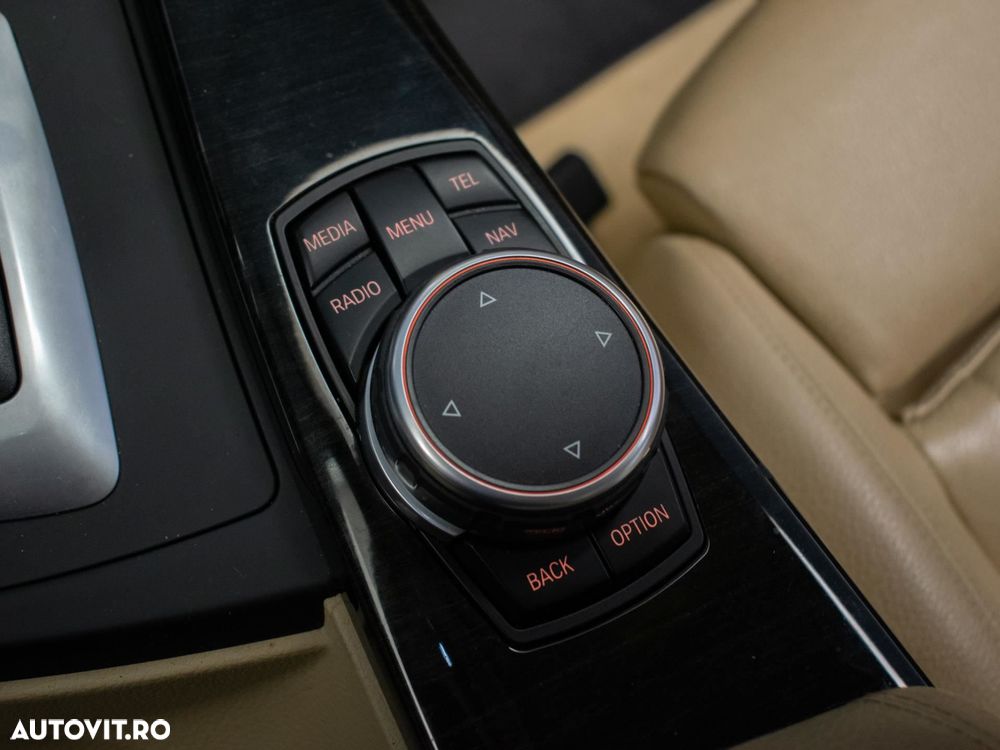 BMW Seria 3 320d Aut. Efficient Dynamics Edition Luxury Line - 19