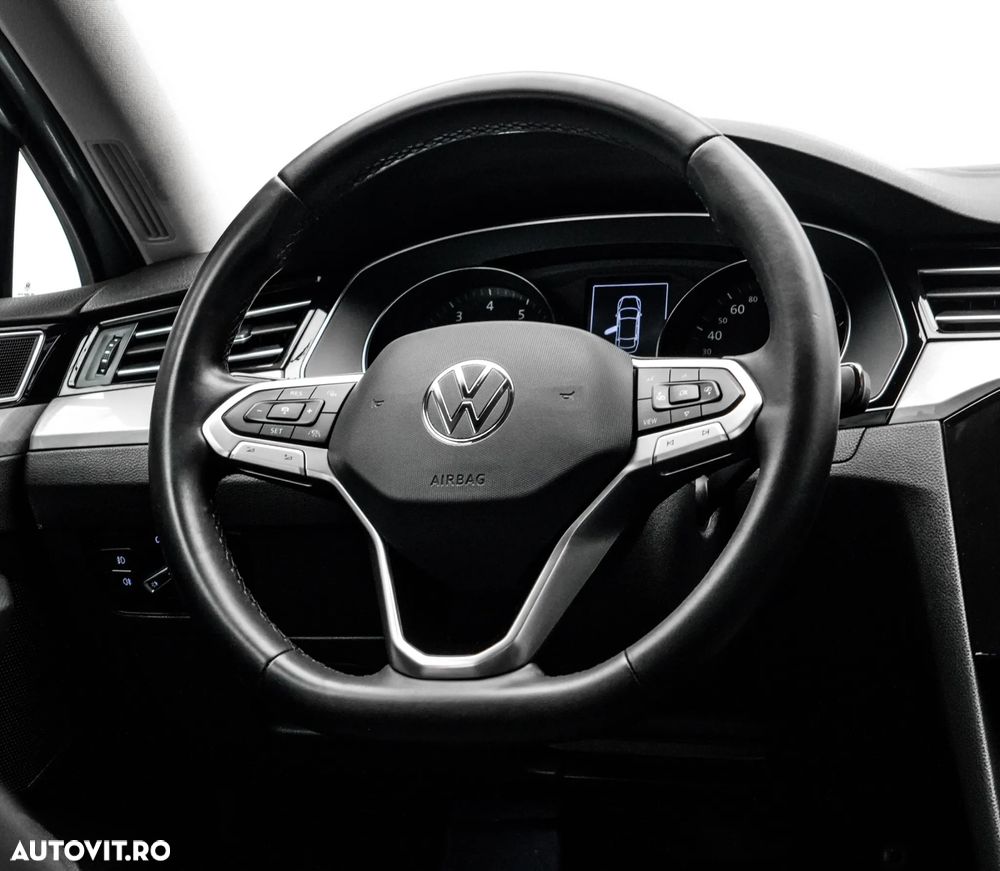 Volkswagen Passat 1.5 TSI ACT DSG Comfortline - 17