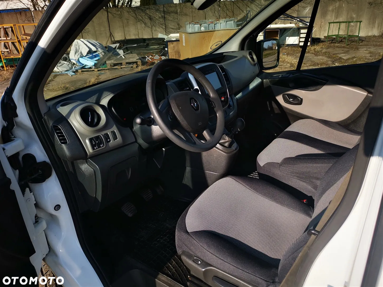 Renault Trafic - 31