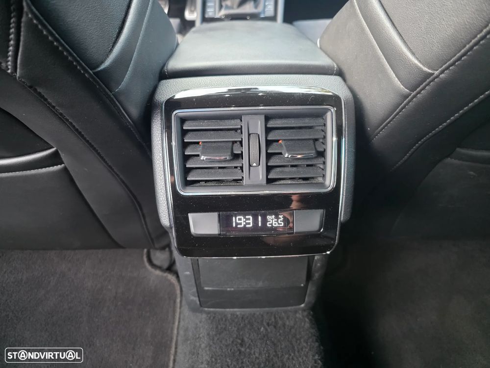 Skoda Superb Break 1.6 TDI Style Greenline - 17