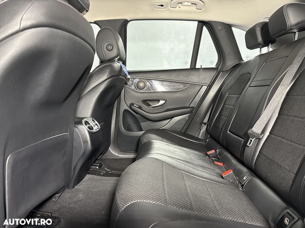 Mercedes-Benz GLC 220 d 4MATIC 9G-TRONIC - 13