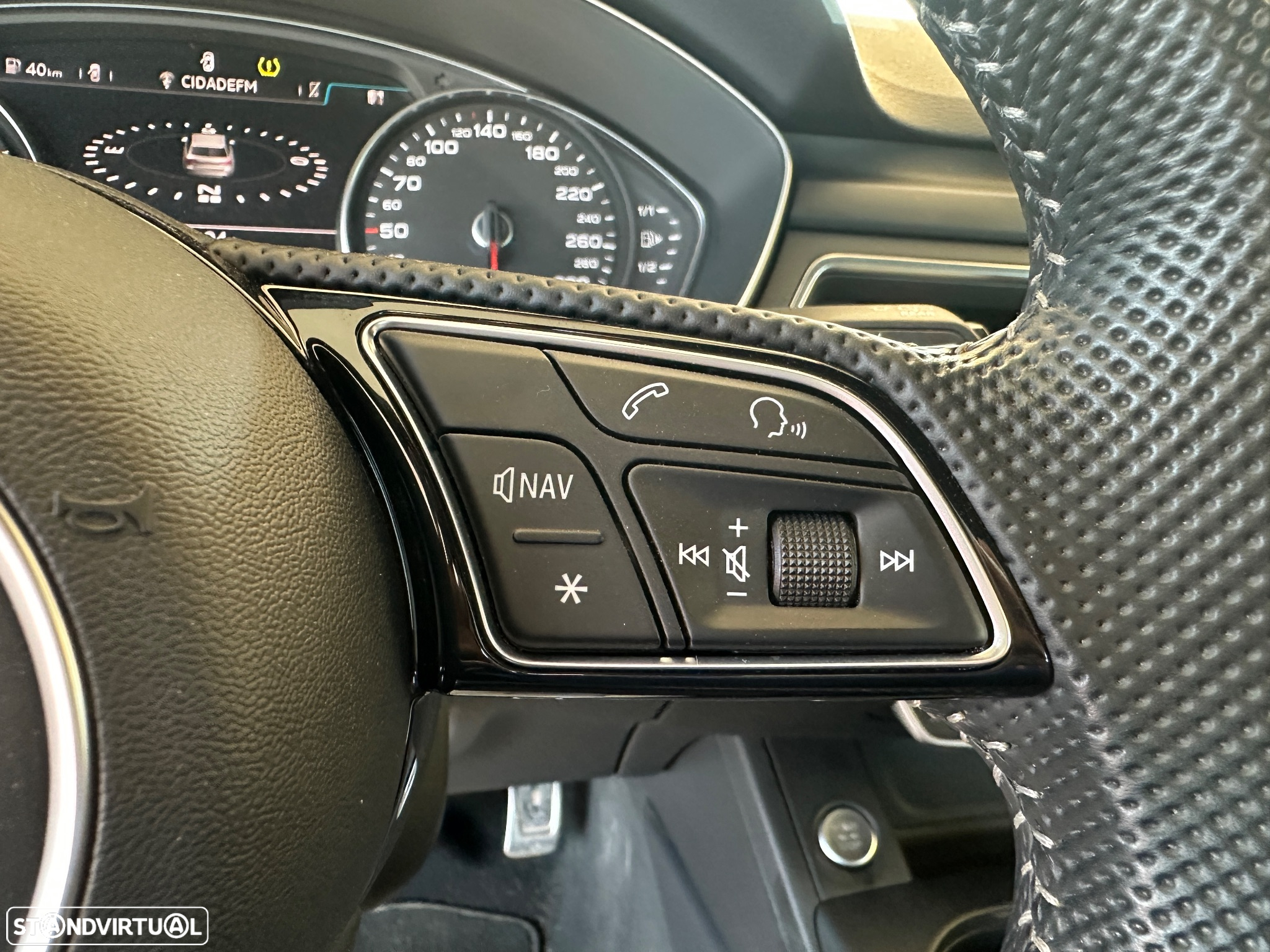 Audi A4 40 TDI quattro S line S tronic - 18