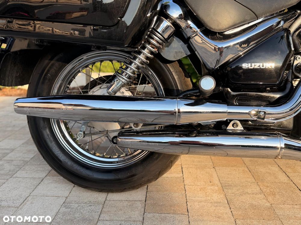 Suzuki Intruder - 21